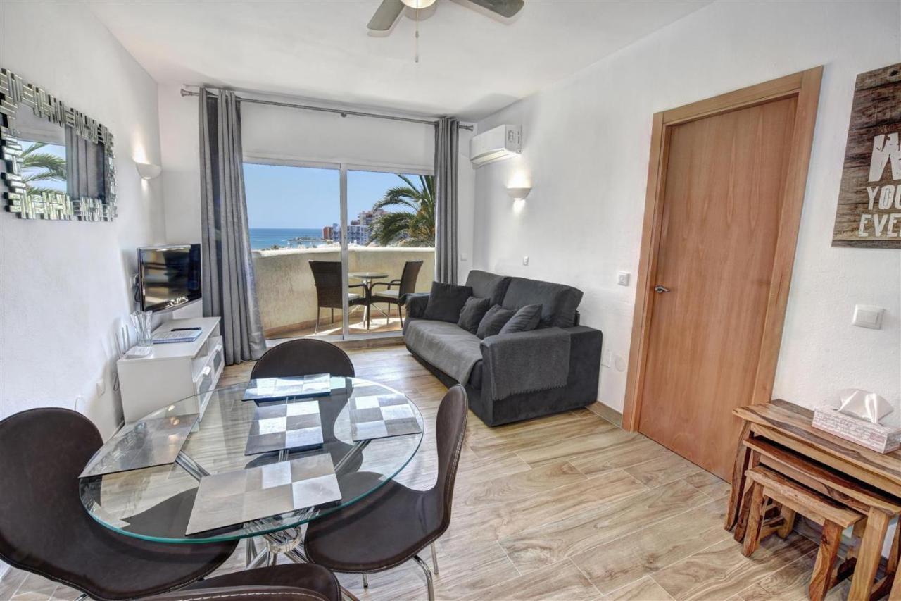 Benal Beach, Luxury Sea & Mountain View Beachside 1 Bedroom Apartment Бенальмадена Екстер'єр фото